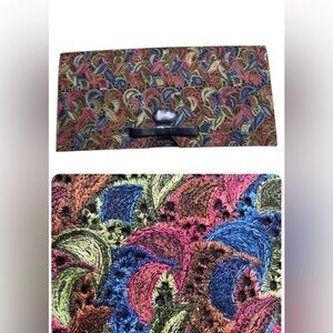 VTG Lennox Bags Embroidered Clutch